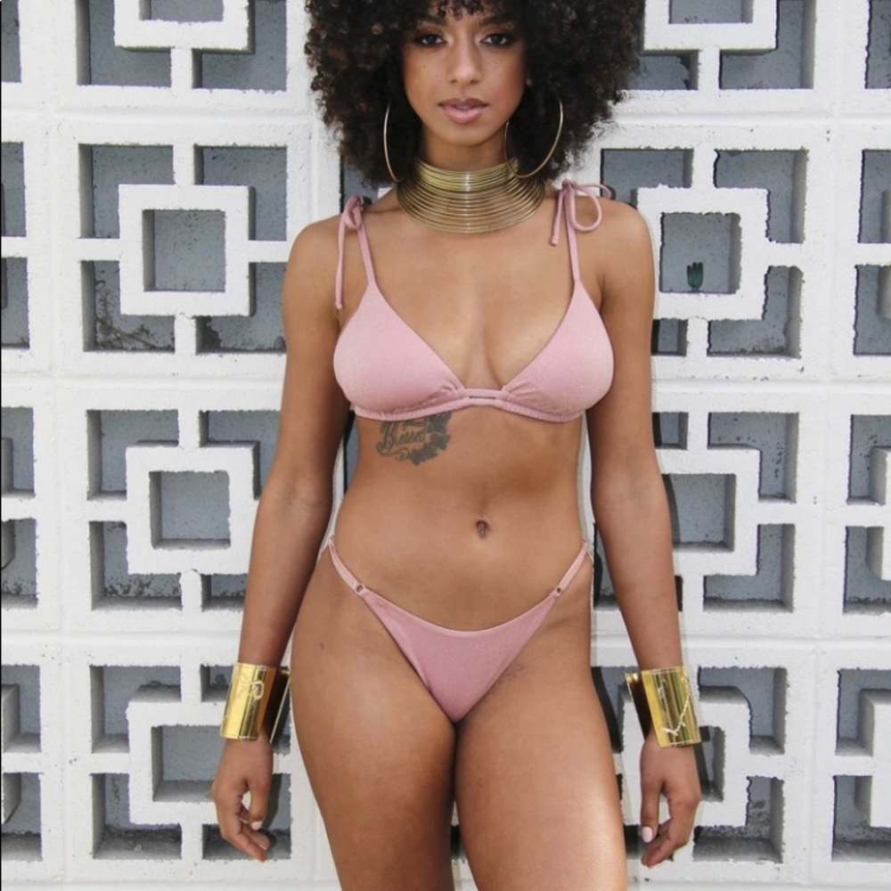 Shimmery rose bikini top